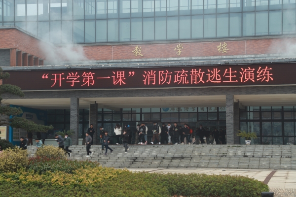 8b08539609ff4de19fc11bb138fca815.jpg
