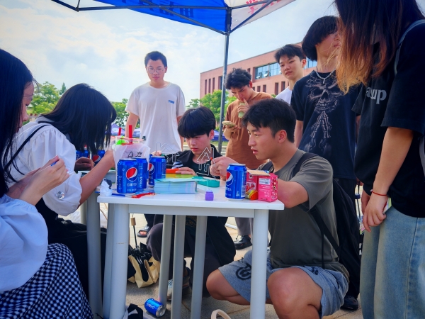 d7e2a44ced8846b0ada397f6374b3da1.jpg
