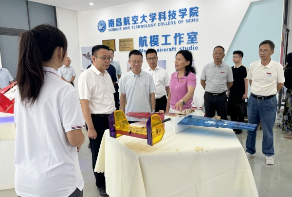 e6092ff43c6248eb8be547cdb02366d4.jpg